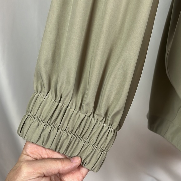 Soft Surroundings Go Lively Parachute Green Button Down Top Womens Size L - Picture 4 of 12